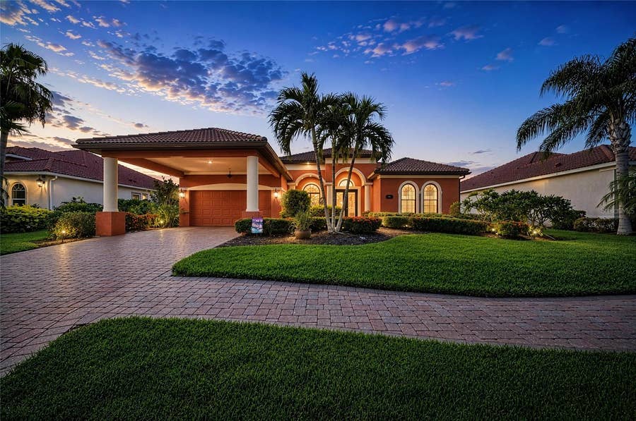Property photo for 545 MAST DRIVE, Bradenton, FL