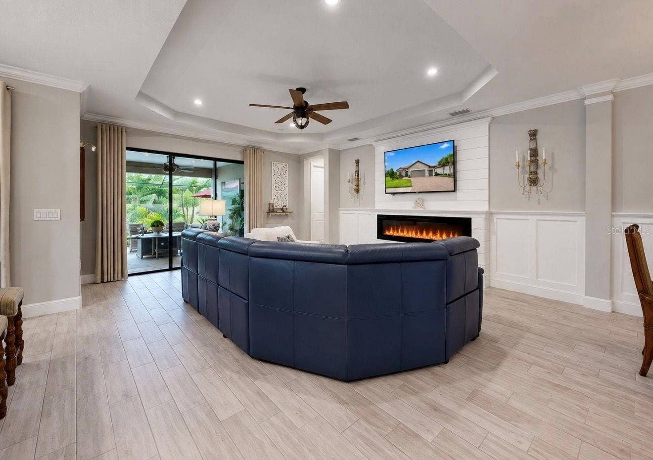 Living Room with Fireplace