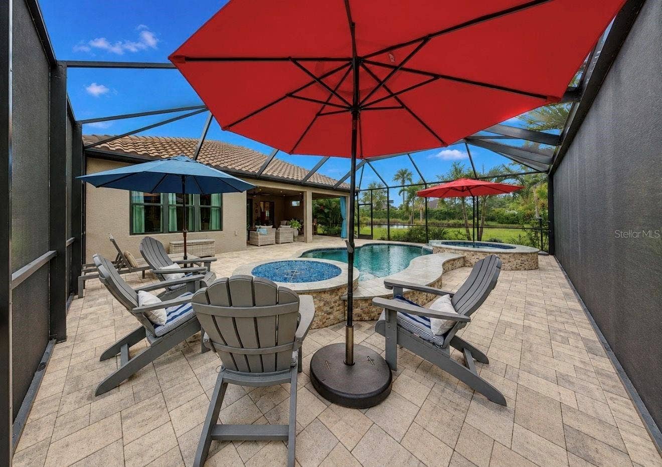 Pool, Fire pit, Spa
