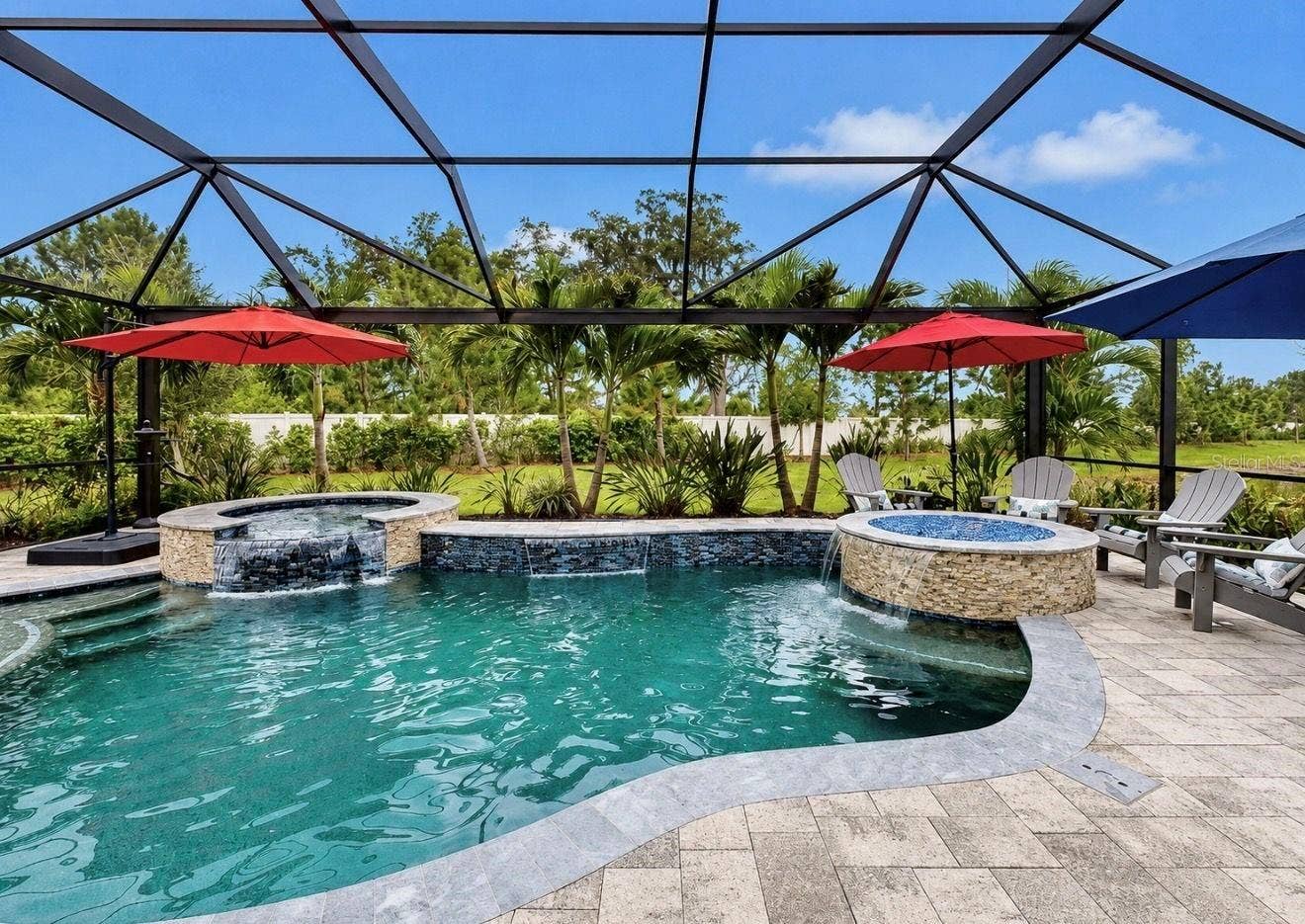 Pool, Fire pit, Spa
