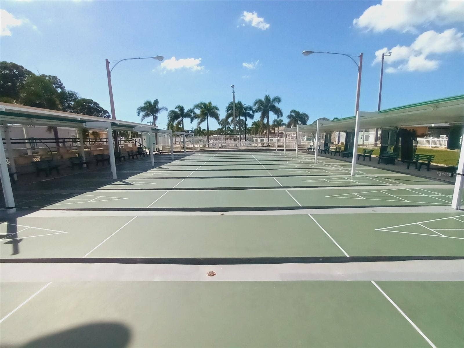 4949 OAKLAND HILLS AVENUE, Sarasota, FL 34234 4949 OAKLAND HILLS AVENUE, Sarasota, FL 34234