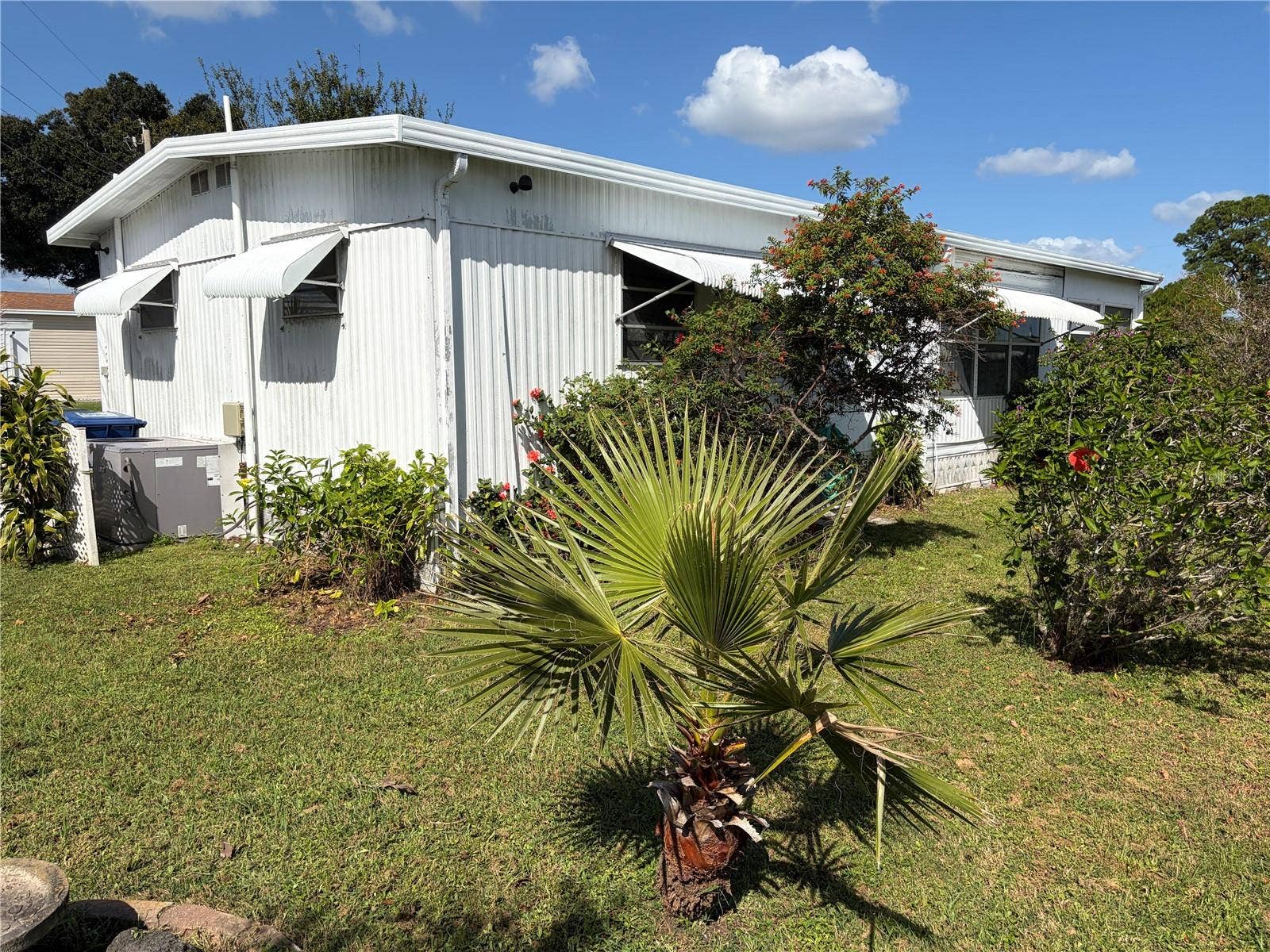 4949 OAKLAND HILLS AVENUE, Sarasota, FL 34234 4949 OAKLAND HILLS AVENUE, Sarasota, FL 34234