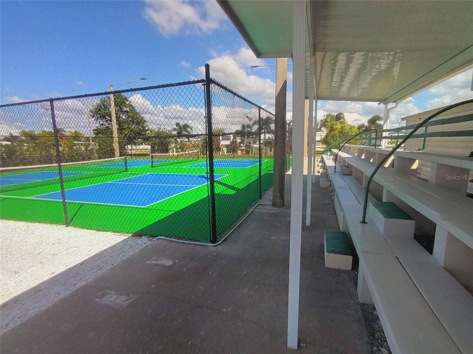 4949 OAKLAND HILLS AVENUE, Sarasota, FL 34234 4949 OAKLAND HILLS AVENUE, Sarasota, FL 34234