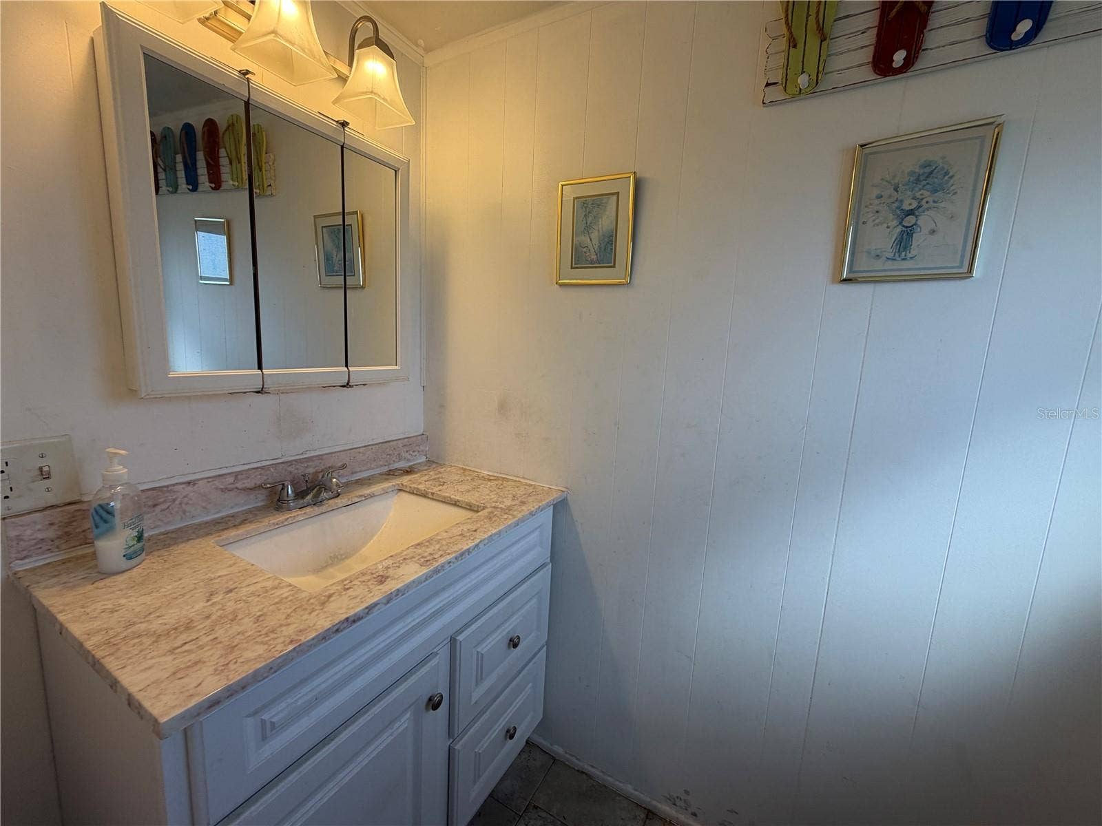 4949 OAKLAND HILLS AVENUE, Sarasota, FL 34234 4949 OAKLAND HILLS AVENUE, Sarasota, FL 34234