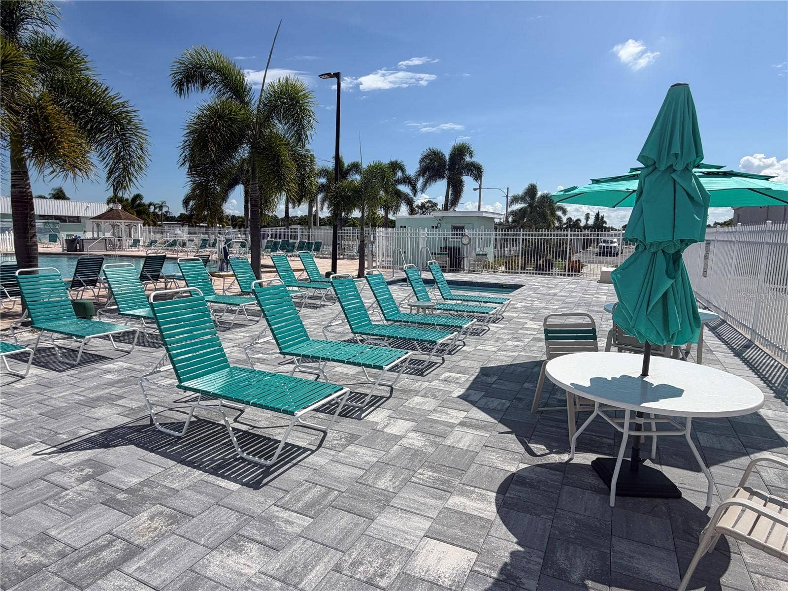 4949 OAKLAND HILLS AVENUE, Sarasota, FL 34234 4949 OAKLAND HILLS AVENUE, Sarasota, FL 34234