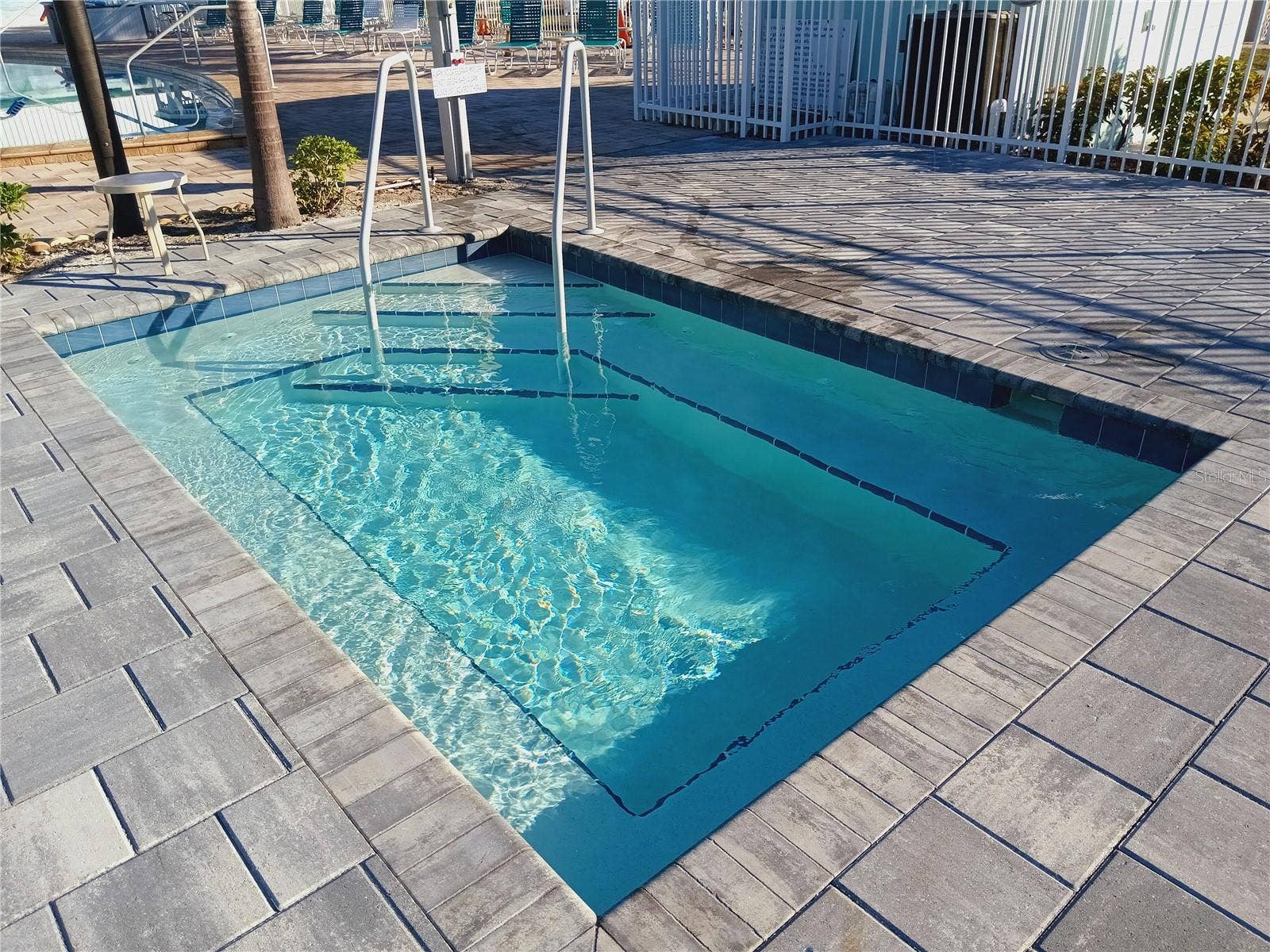 4949 OAKLAND HILLS AVENUE, Sarasota, FL 34234 4949 OAKLAND HILLS AVENUE, Sarasota, FL 34234