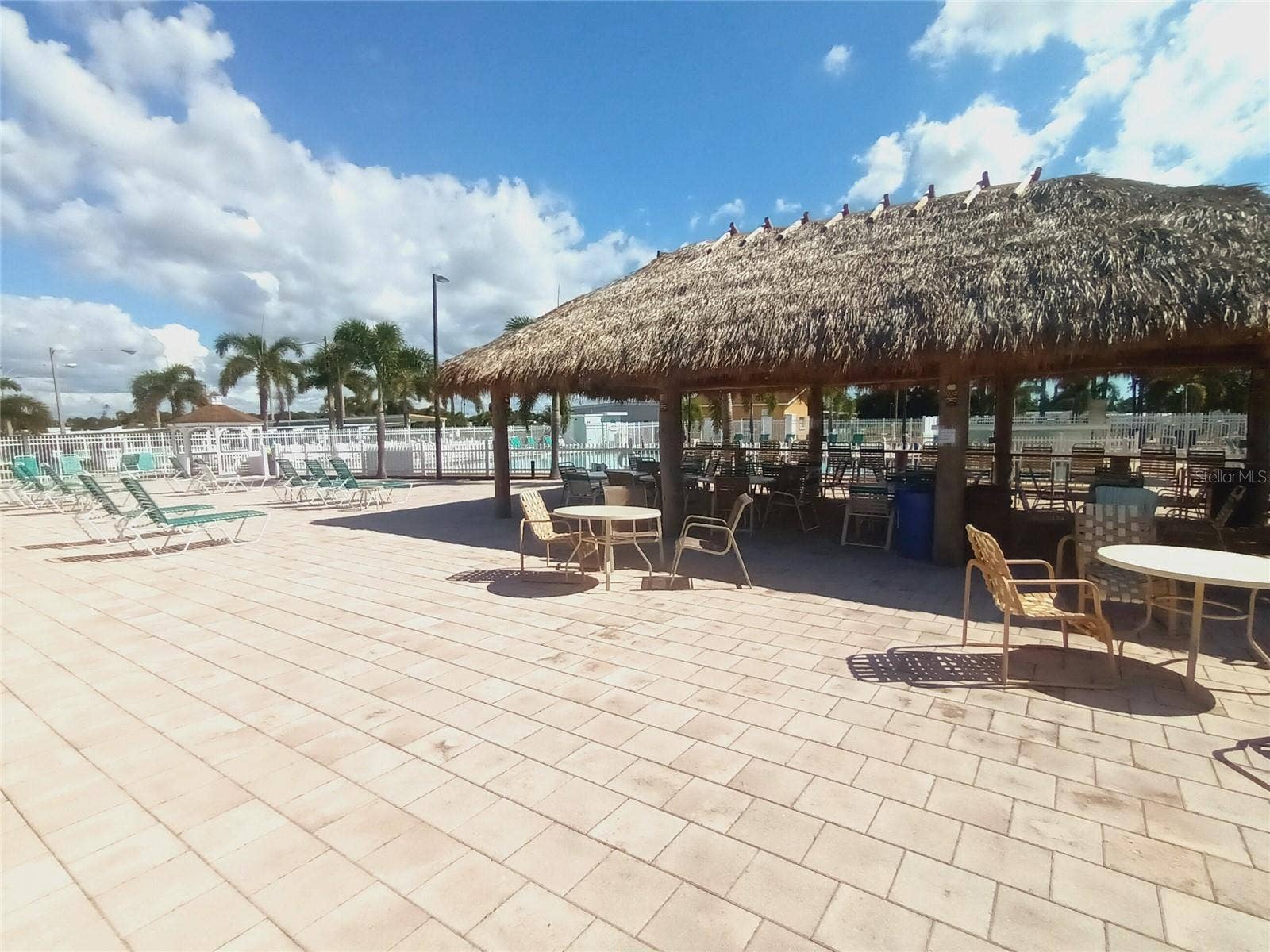 4949 OAKLAND HILLS AVENUE, Sarasota, FL 34234 4949 OAKLAND HILLS AVENUE, Sarasota, FL 34234