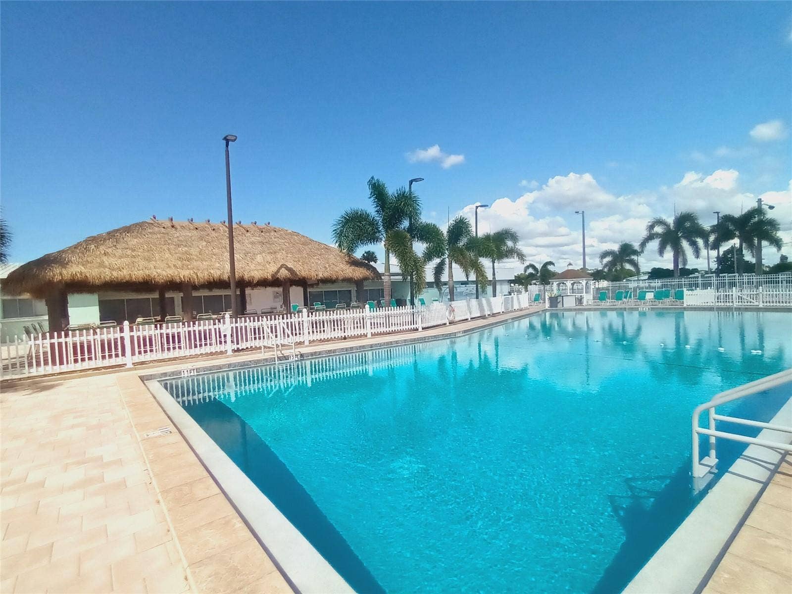 4949 OAKLAND HILLS AVENUE, Sarasota, FL 34234 4949 OAKLAND HILLS AVENUE, Sarasota, FL 34234