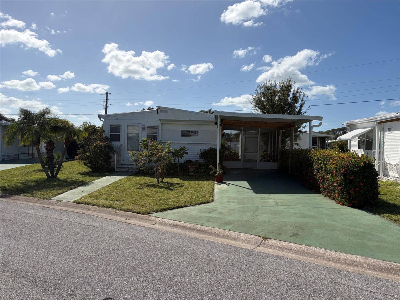 4949 OAKLAND HILLS AVENUE, Sarasota, FL 34234 4949 OAKLAND HILLS AVENUE, Sarasota, FL 34234