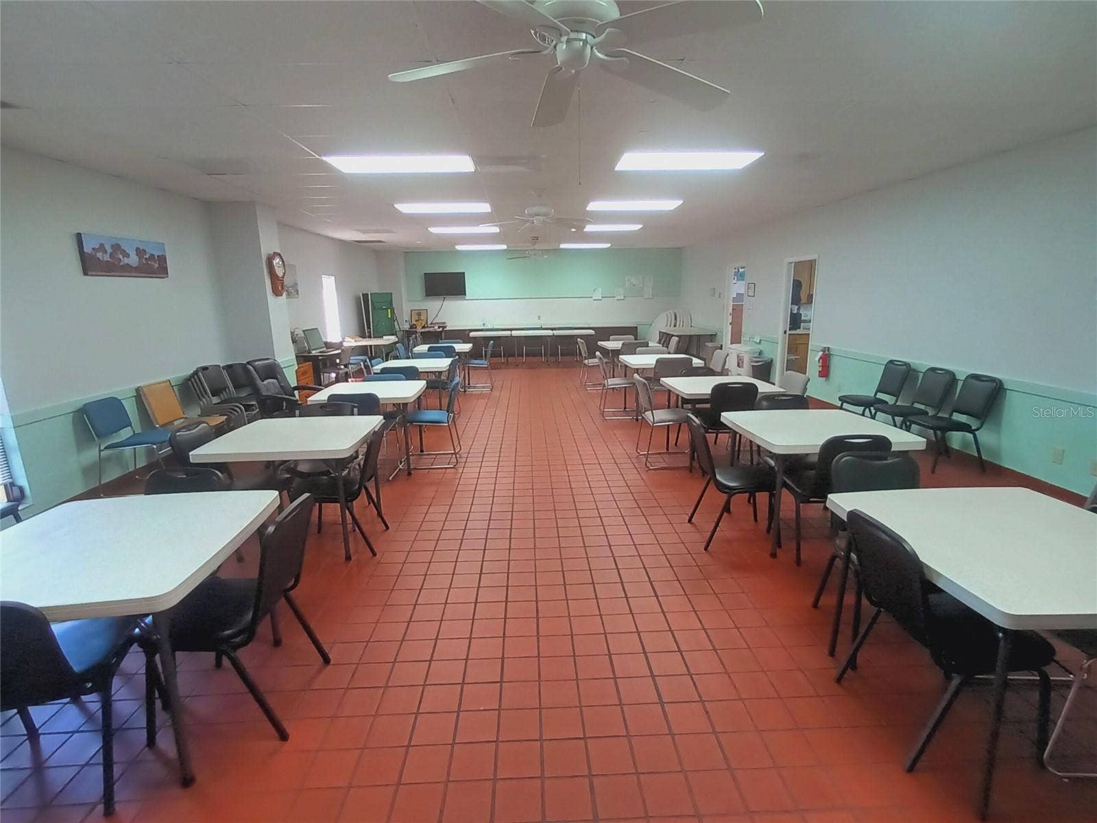 4949 OAKLAND HILLS AVENUE, Sarasota, FL 34234 4949 OAKLAND HILLS AVENUE, Sarasota, FL 34234