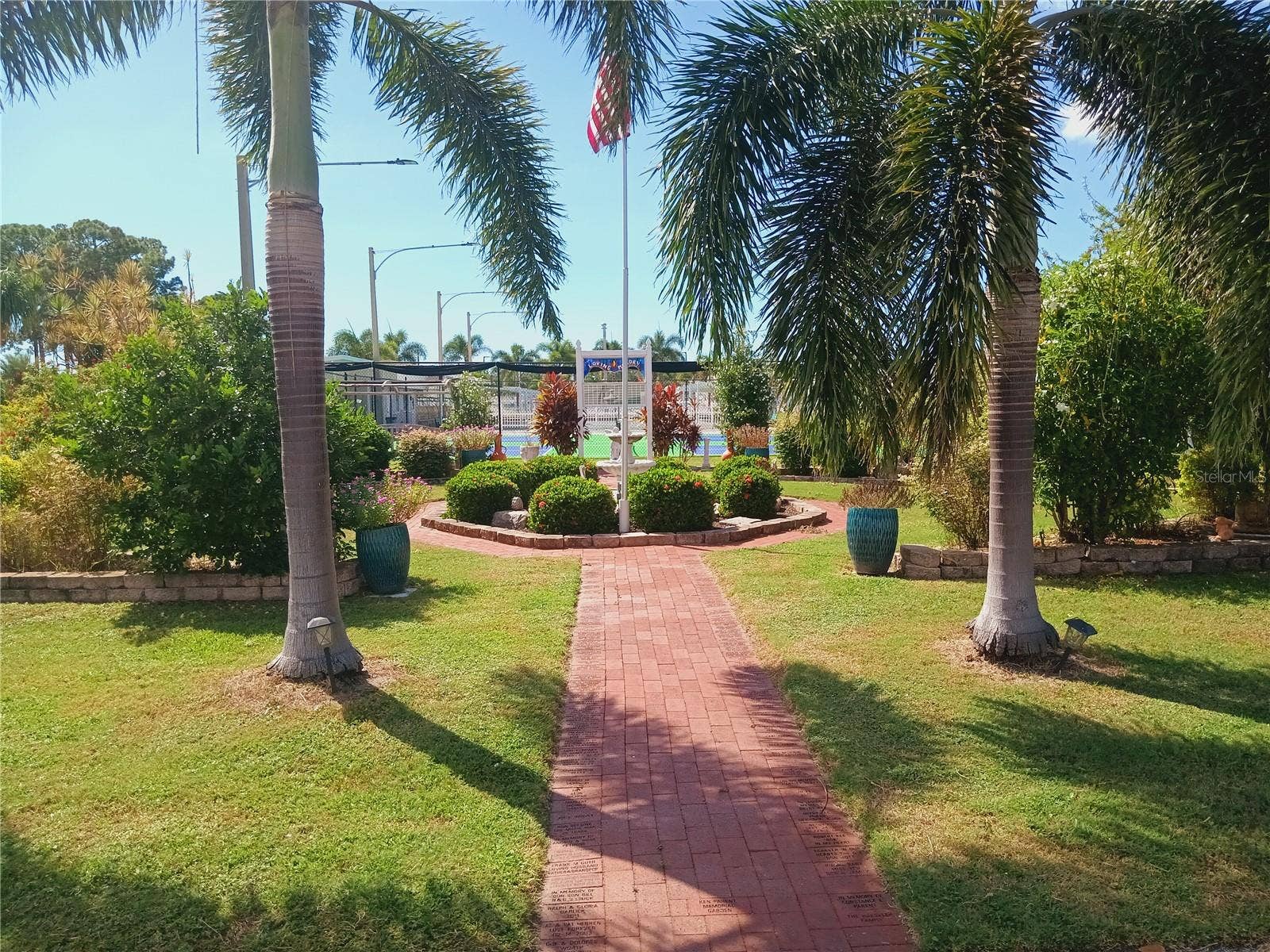 4949 OAKLAND HILLS AVENUE, Sarasota, FL 34234 4949 OAKLAND HILLS AVENUE, Sarasota, FL 34234