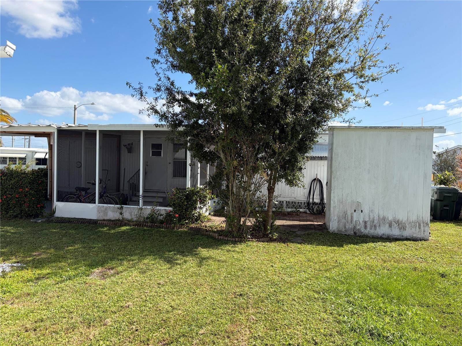 4949 OAKLAND HILLS AVENUE, Sarasota, FL 34234 4949 OAKLAND HILLS AVENUE, Sarasota, FL 34234