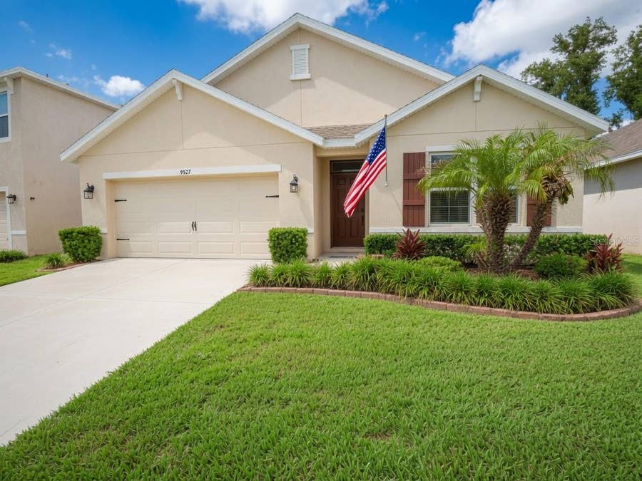 Property photo for 9527 SUNSTONE BOULEVARD, Thonotosassa, FL