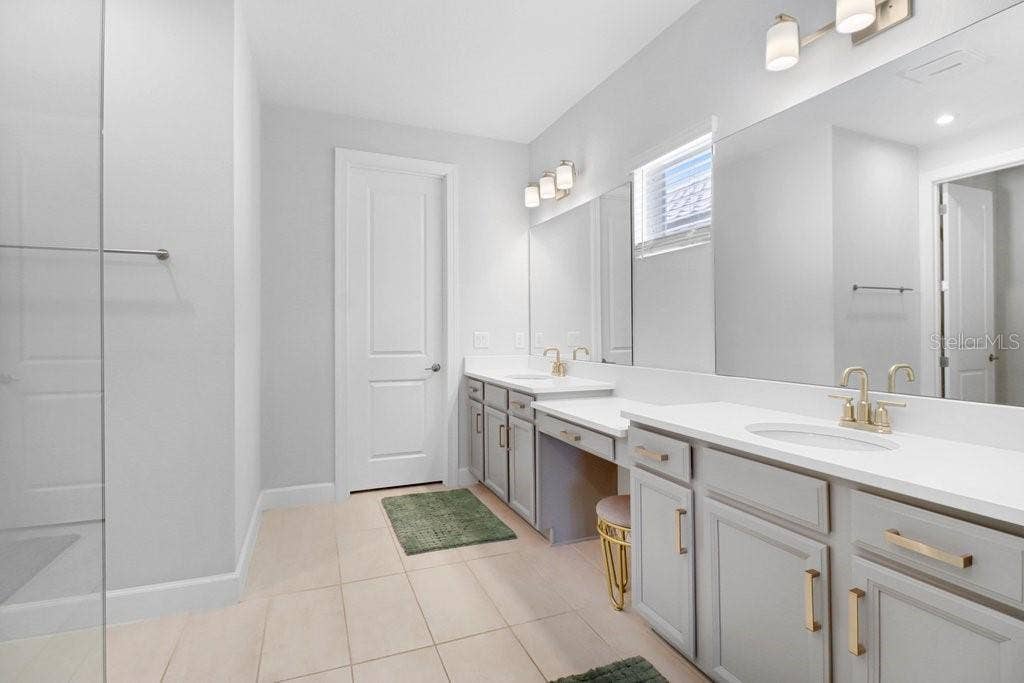 4634 CRESTPOINT WAY, Palmetto, FL 34221 4634 CRESTPOINT WAY, Palmetto, FL 34221