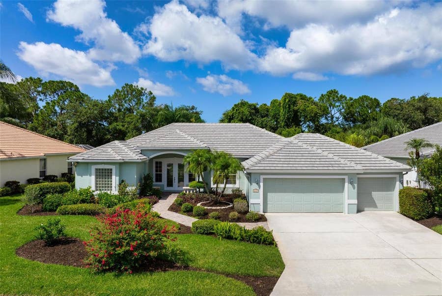 Property photo for 5249 FAR OAK CIRCLE, Sarasota, FL