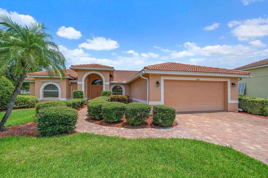Property photo for 9539 HAWKSMOOR LANE, Sarasota, FL