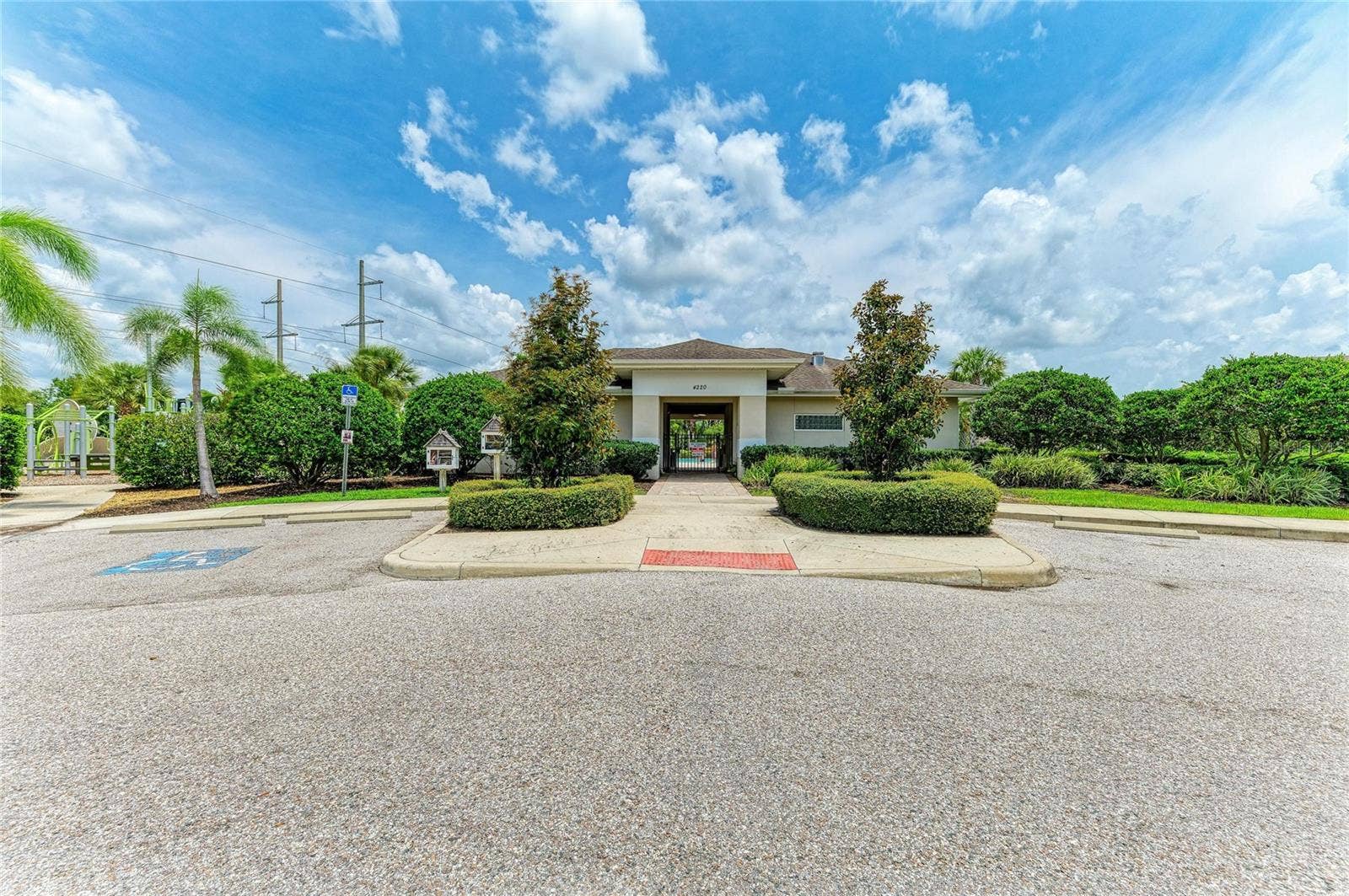 4546 LINDEVER LANE, Palmetto, FL 34221 4546 LINDEVER LANE, Palmetto, FL 34221