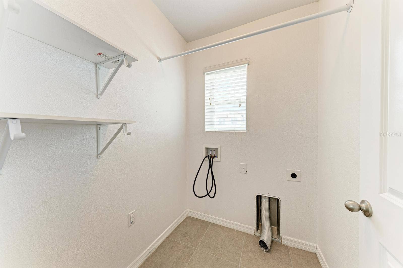 4546 LINDEVER LANE, Palmetto, FL 34221 4546 LINDEVER LANE, Palmetto, FL 34221