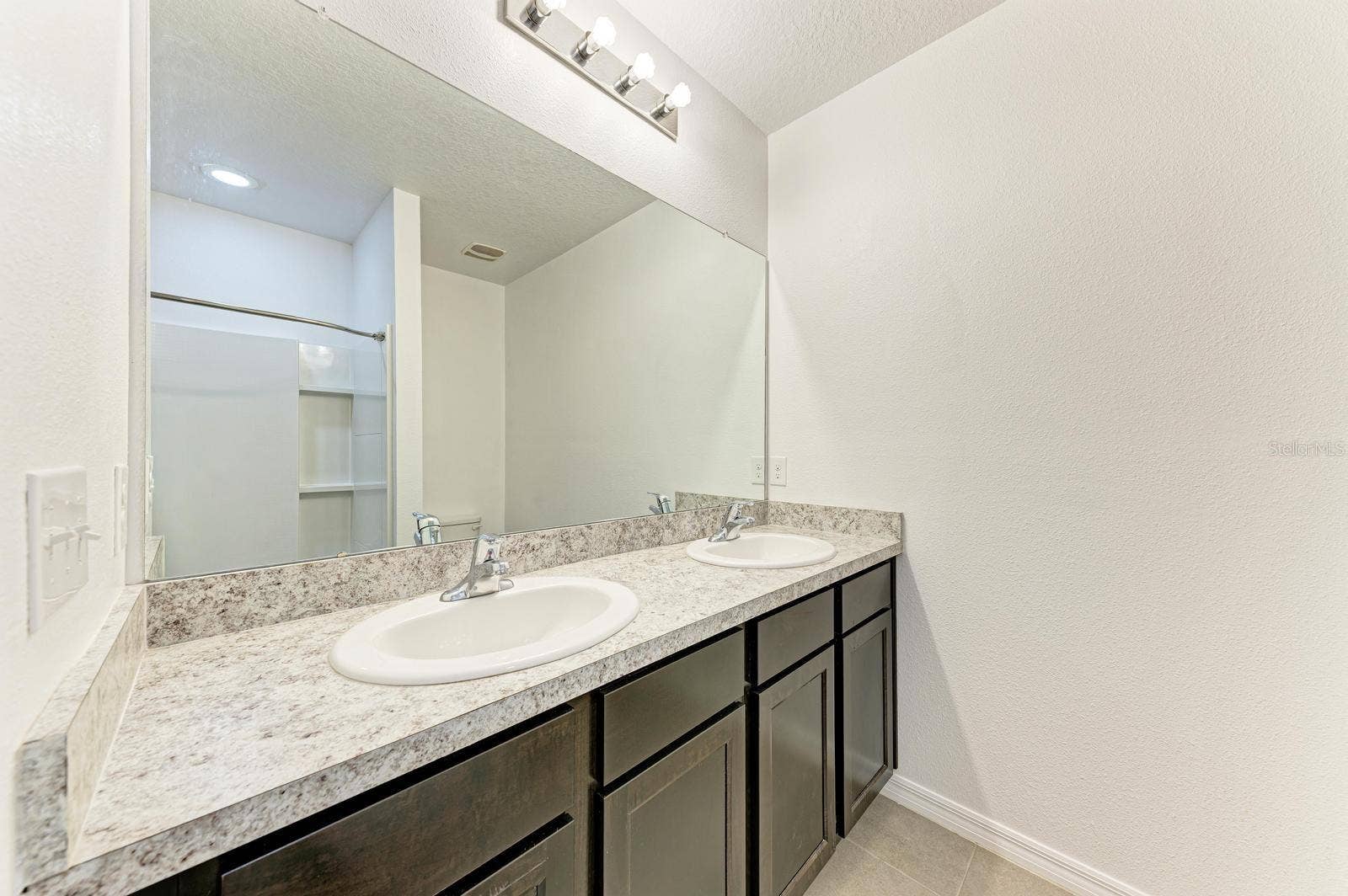 4546 LINDEVER LANE, Palmetto, FL 34221 4546 LINDEVER LANE, Palmetto, FL 34221