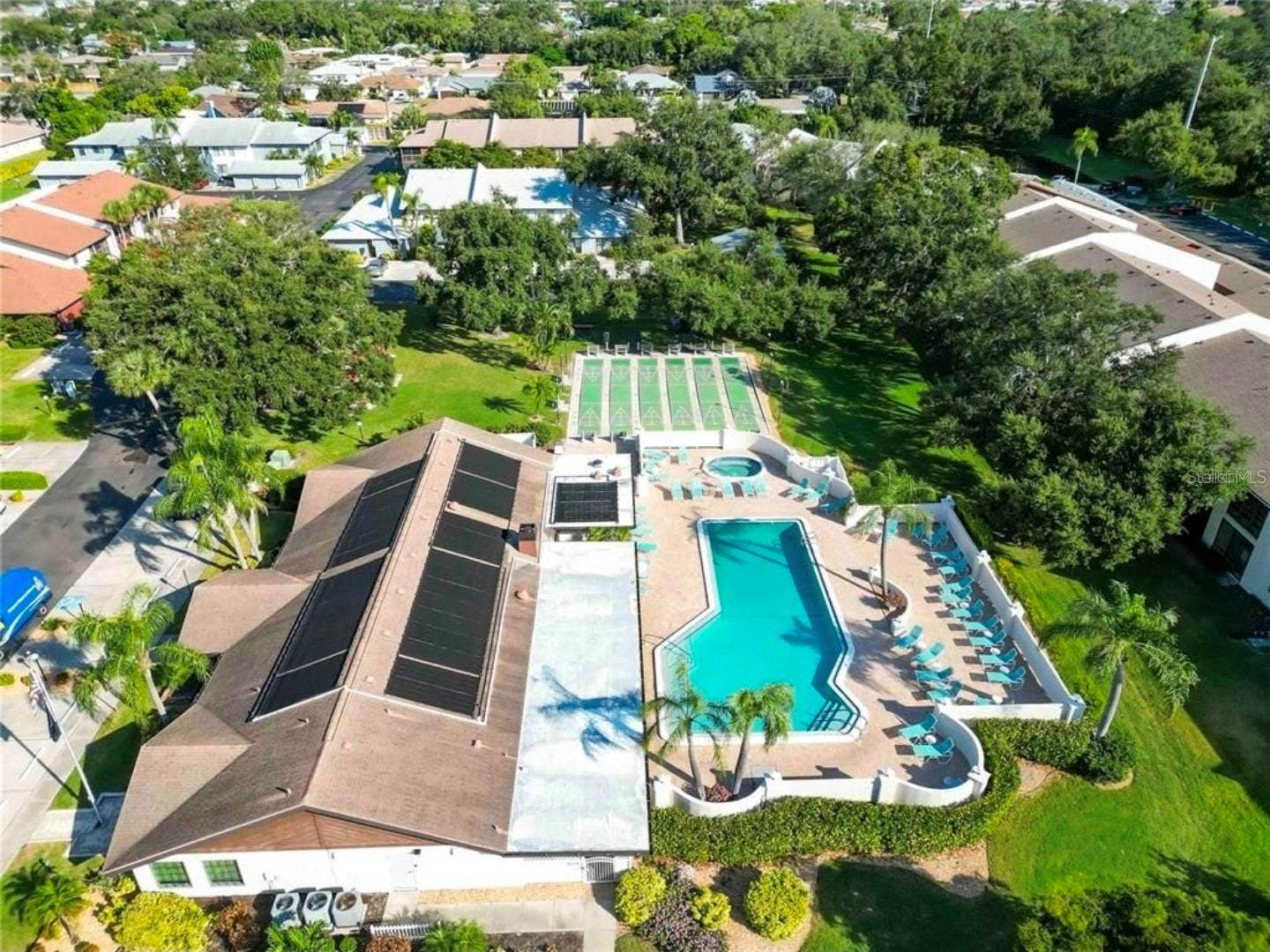 2760 71ST STREET COURT W, #2760, Bradenton, FL 34209 club House and pool