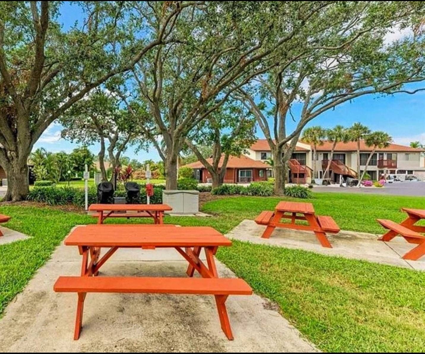 2760 71ST STREET COURT W, #2760, Bradenton, FL 34209 picnic table
