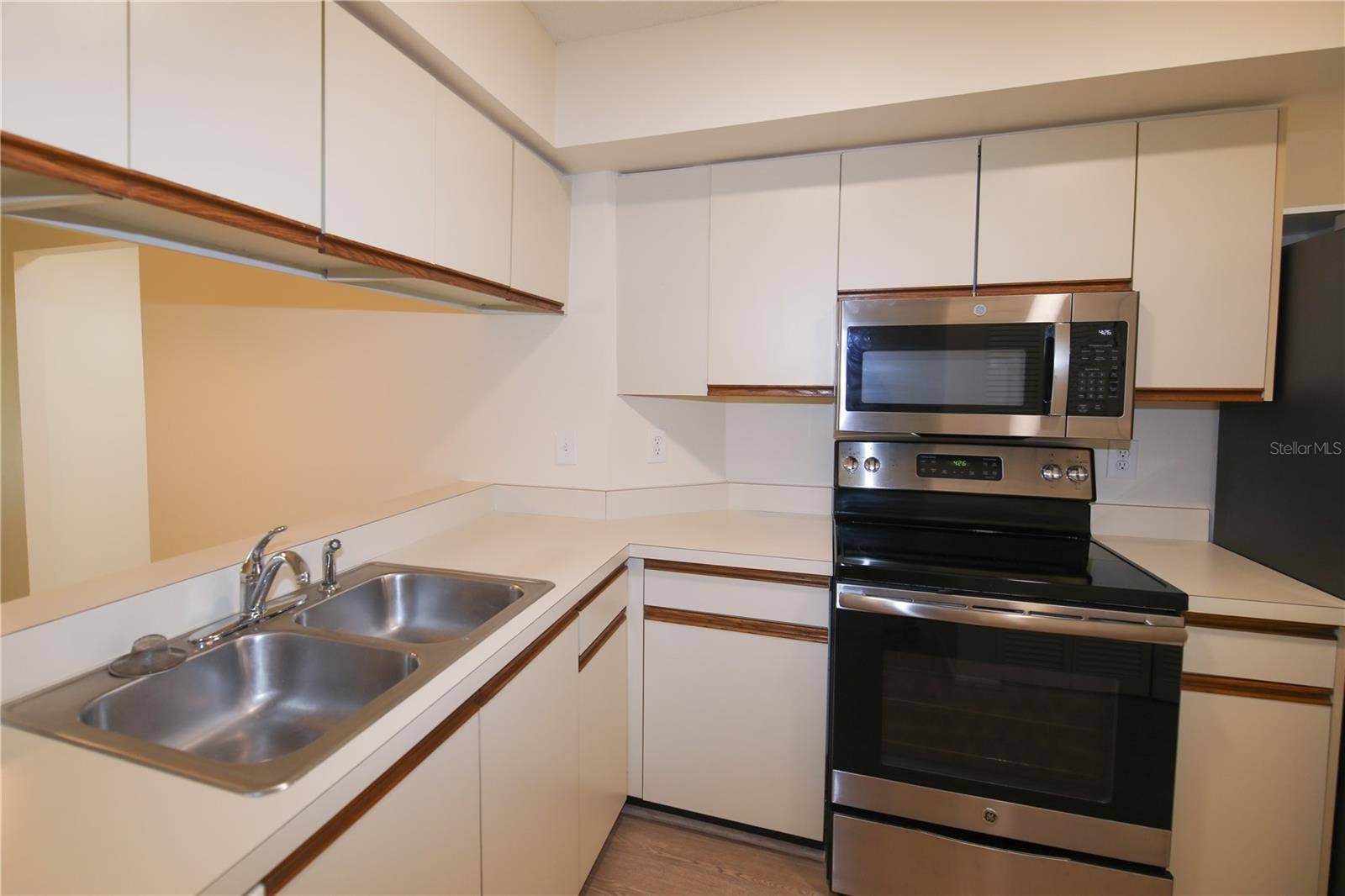 2760 71ST STREET COURT W, #2760, Bradenton, FL 34209 Kitchen