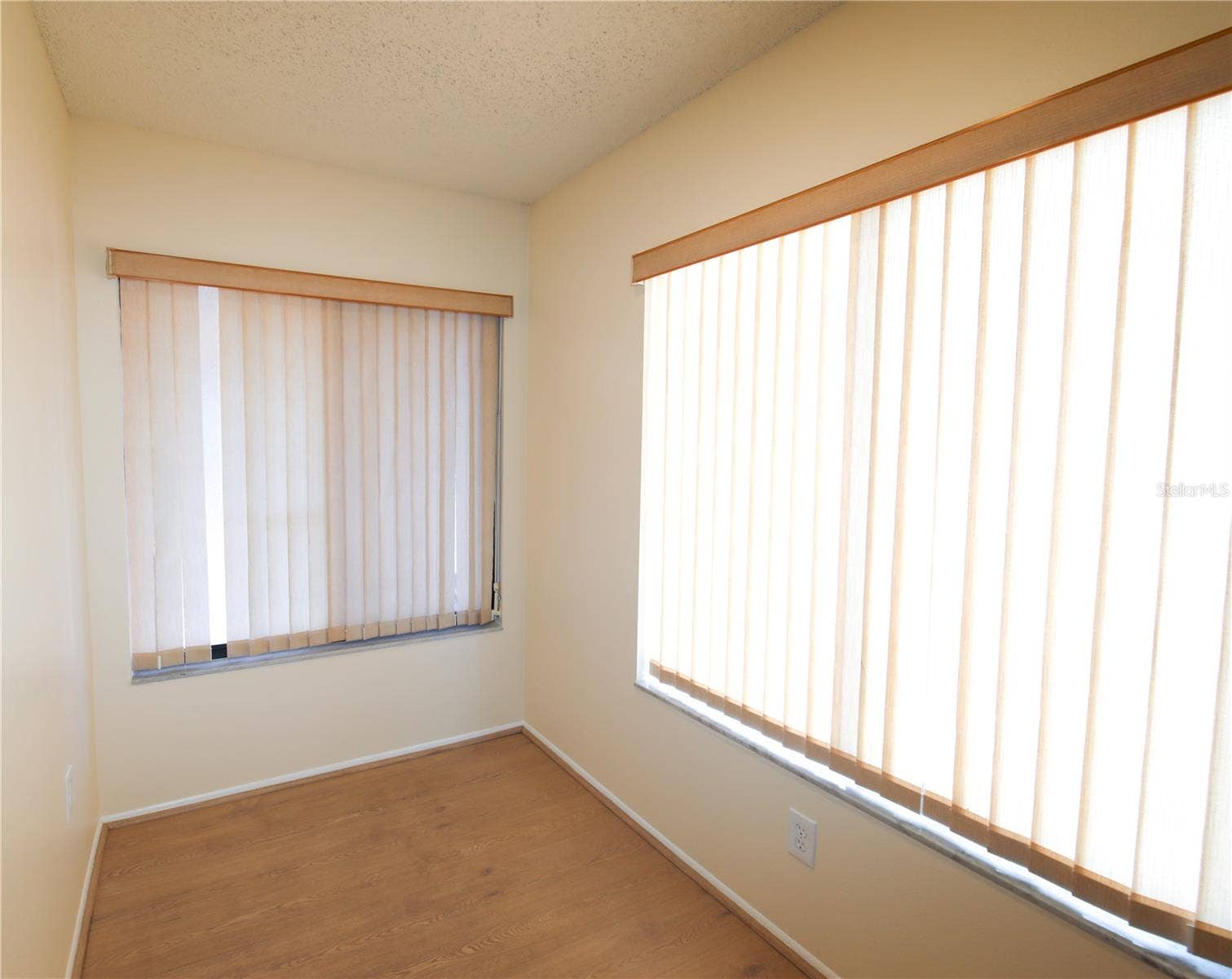 2760 71ST STREET COURT W, #2760, Bradenton, FL 34209 Dinning area