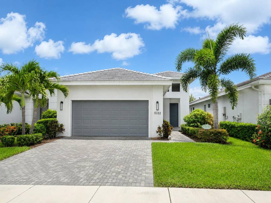 Property photo for 5182 BARNETT CIRCLE, Lakewood Ranch, FL