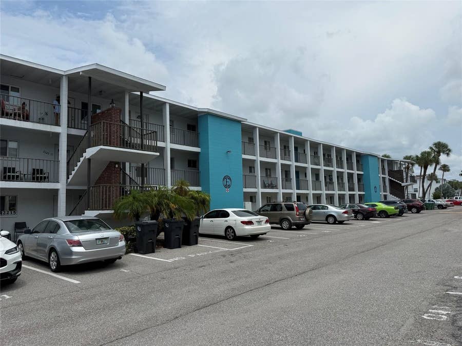 Property photo for 2223 SUNSET DRIVE, #E24, Bradenton, FL