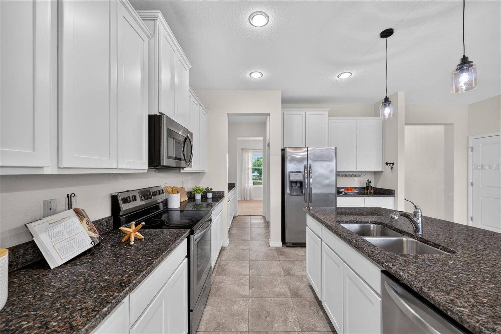 6541 DEVESTA LOOP, Palmetto, FL 34221 6541 DEVESTA LOOP, Palmetto, FL 34221