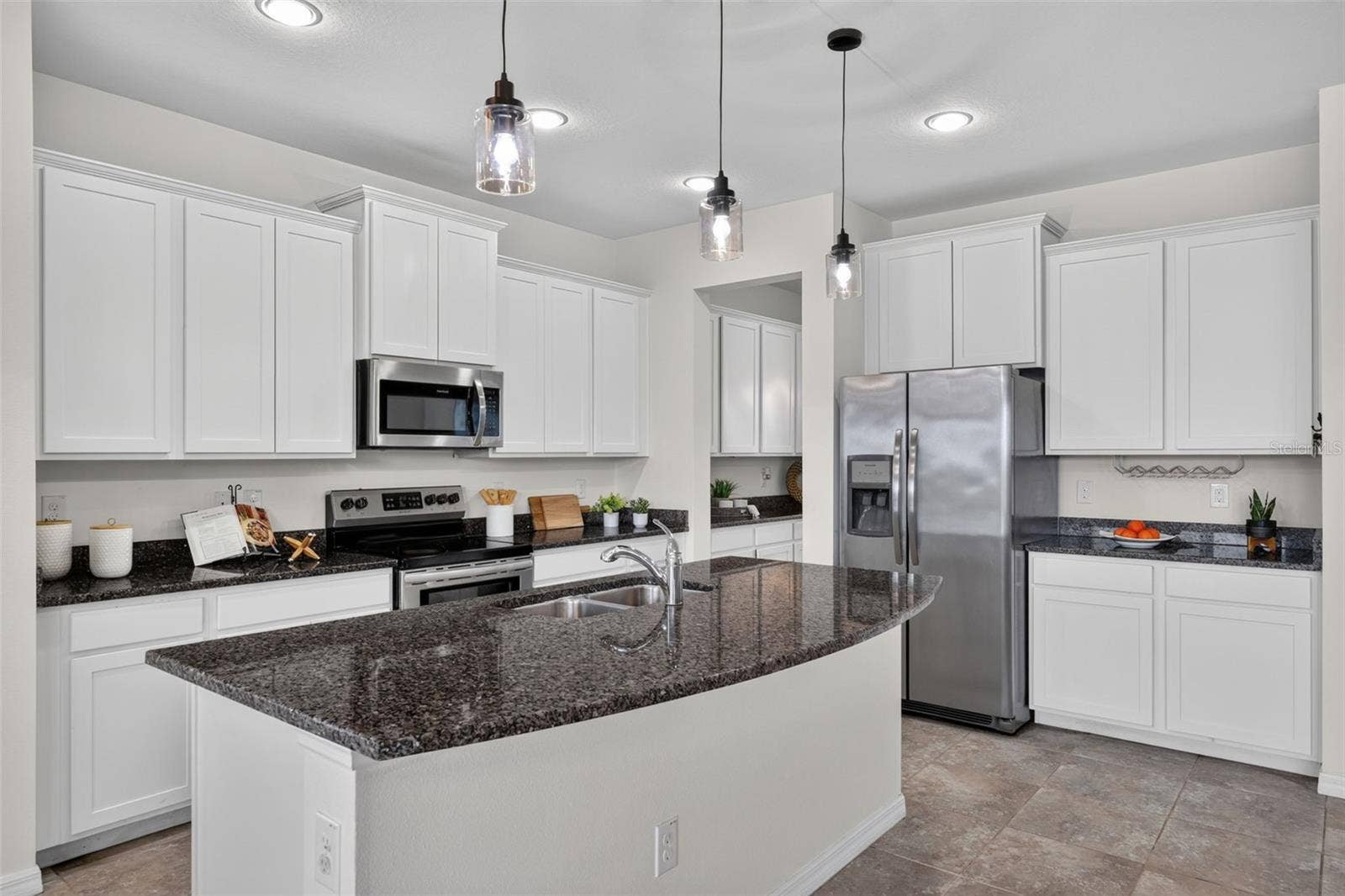 6541 DEVESTA LOOP, Palmetto, FL 34221 6541 DEVESTA LOOP, Palmetto, FL 34221