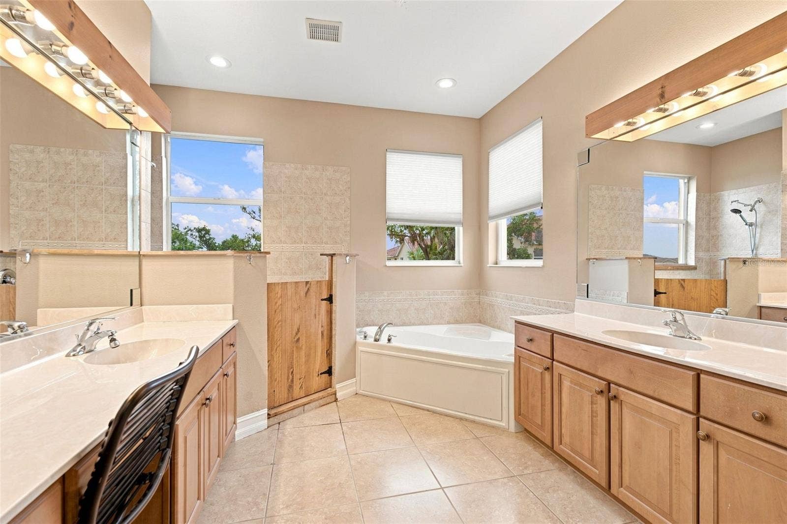1308 3RD STREET CIRCLE E, Palmetto, FL 34221 1308 3RD STREET CIRCLE E, Palmetto, FL 34221
