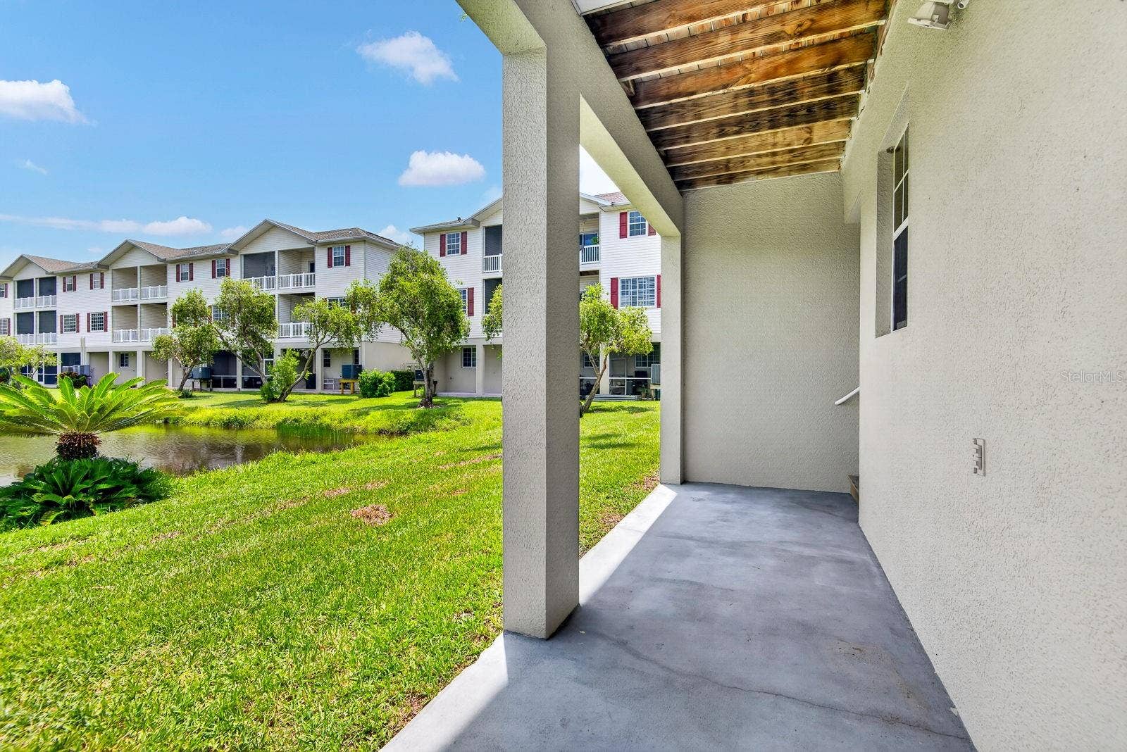 1014 34TH DRIVE W, Palmetto, FL 34221 Outside Patio