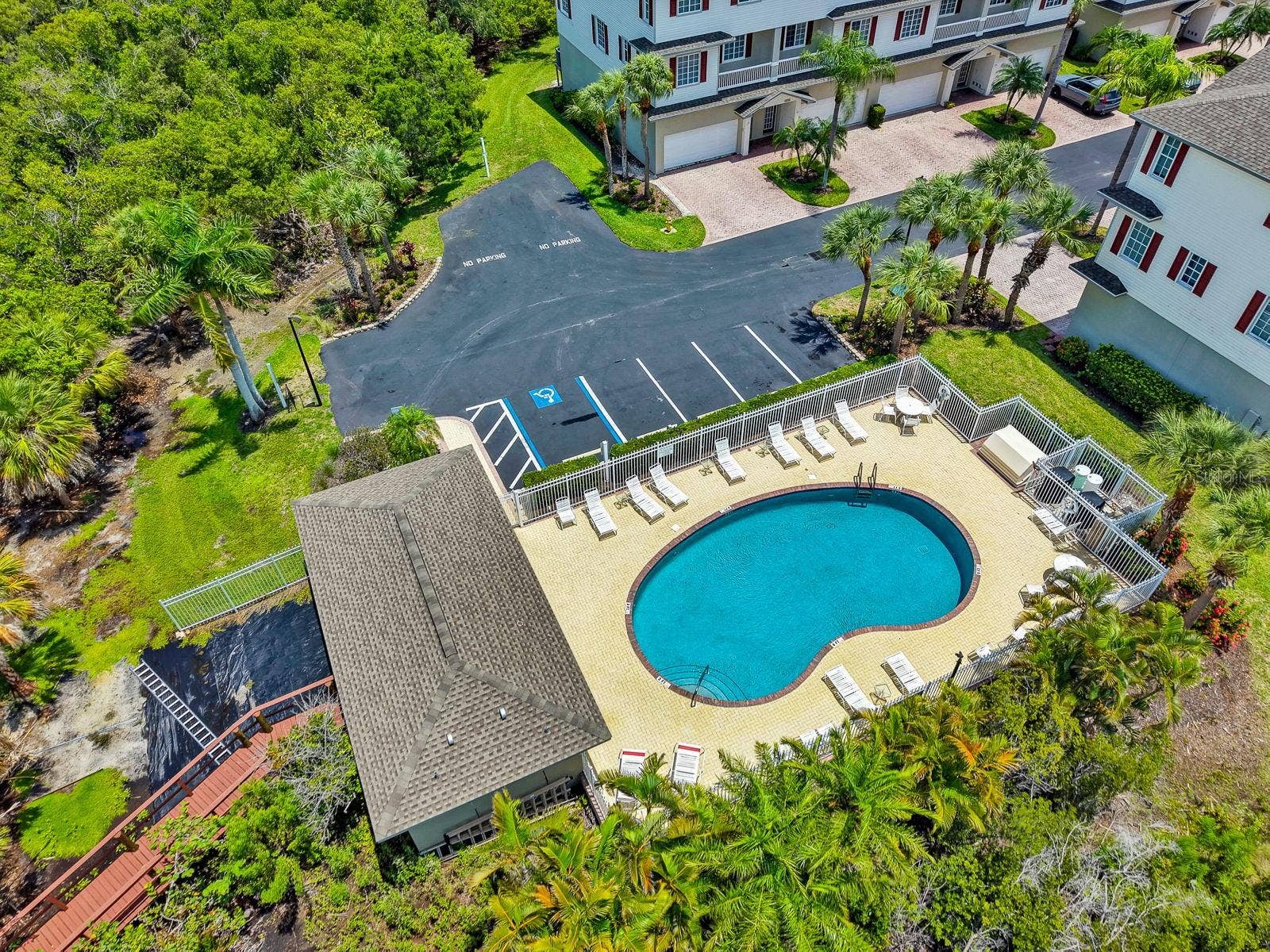 1014 34TH DRIVE W, Palmetto, FL 34221 Walking Trail starts behind the Pool