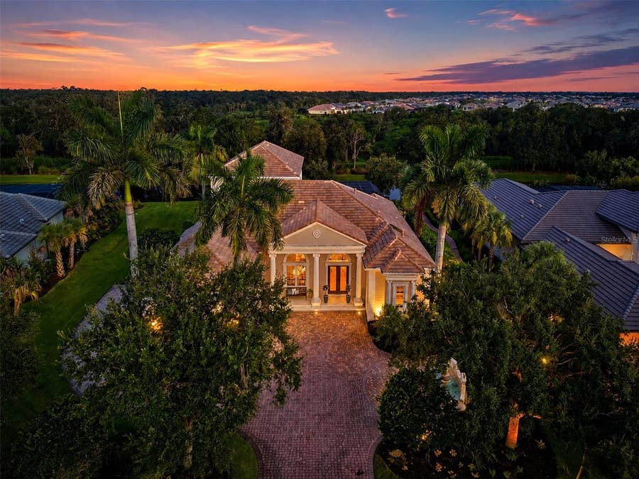 Property photo for 3360 FOUNDERS CLUB DRIVE, Sarasota, FL