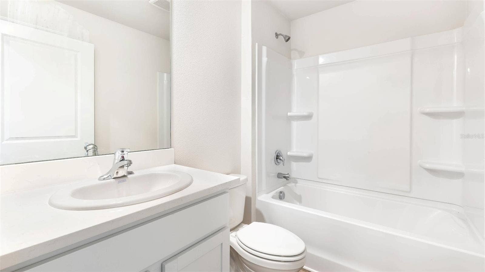 5427 SILVER MOONLIGHT DRIVE, Palmetto, FL 34221 5427 SILVER MOONLIGHT DRIVE, Palmetto, FL 34221