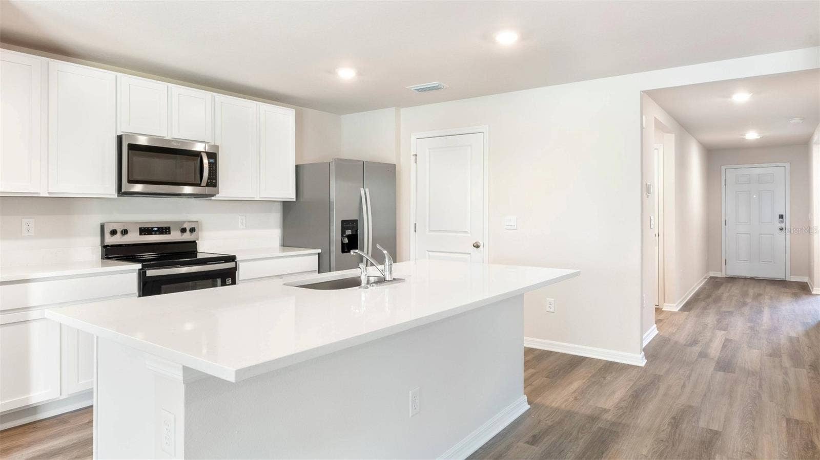 5427 SILVER MOONLIGHT DRIVE, Palmetto, FL 34221 5427 SILVER MOONLIGHT DRIVE, Palmetto, FL 34221