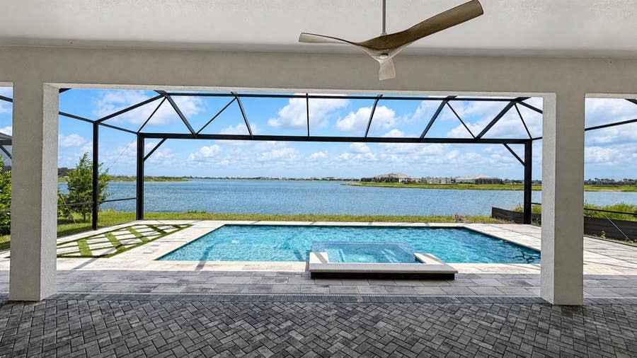 Property photo for 812 BLUE SHELL LOOP, Sarasota, FL