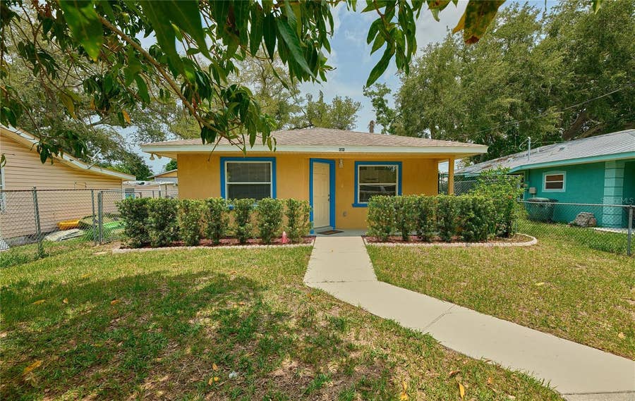Property photo for 212 13TH AVENUE W, Bradenton, FL