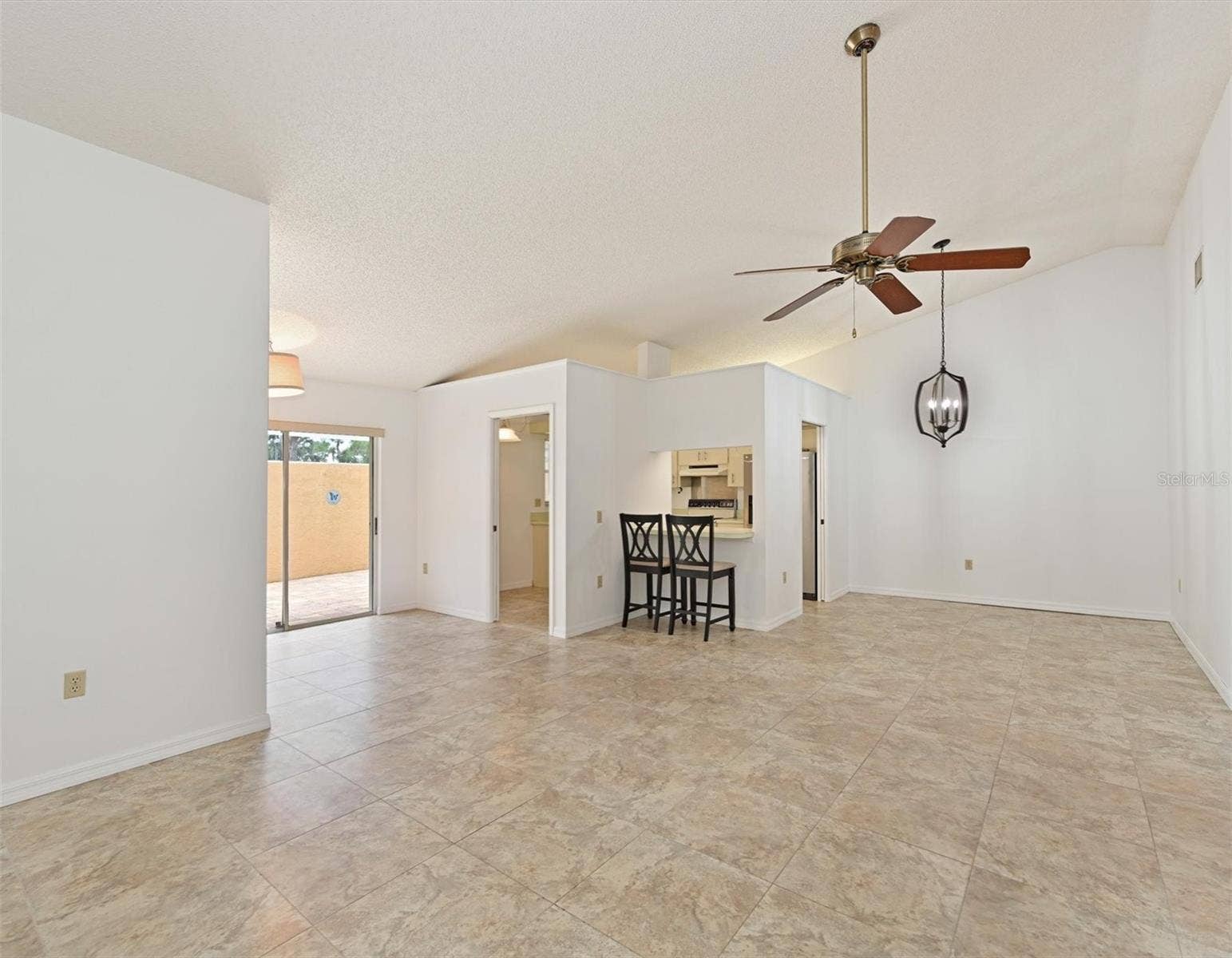 5506 37TH STREET E, #4, Bradenton, FL 34203 5506 37TH STREET E, #4, Bradenton, FL 34203