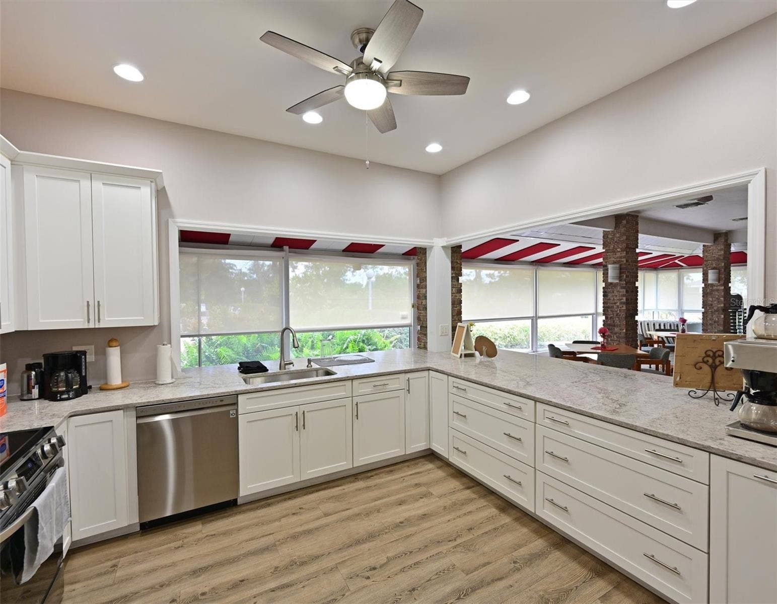 5506 37TH STREET E, #4, Bradenton, FL 34203 5506 37TH STREET E, #4, Bradenton, FL 34203