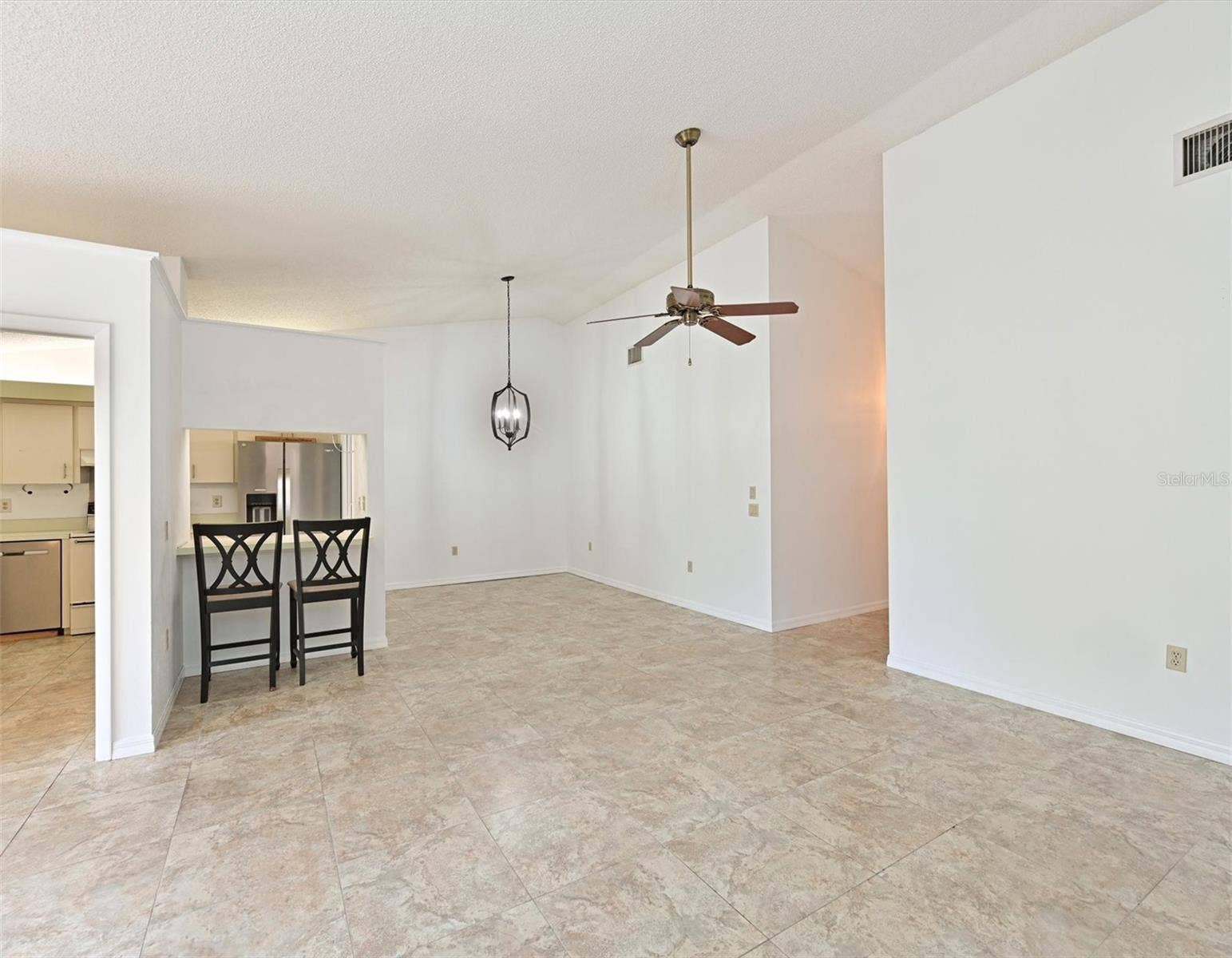 5506 37TH STREET E, #4, Bradenton, FL 34203 5506 37TH STREET E, #4, Bradenton, FL 34203