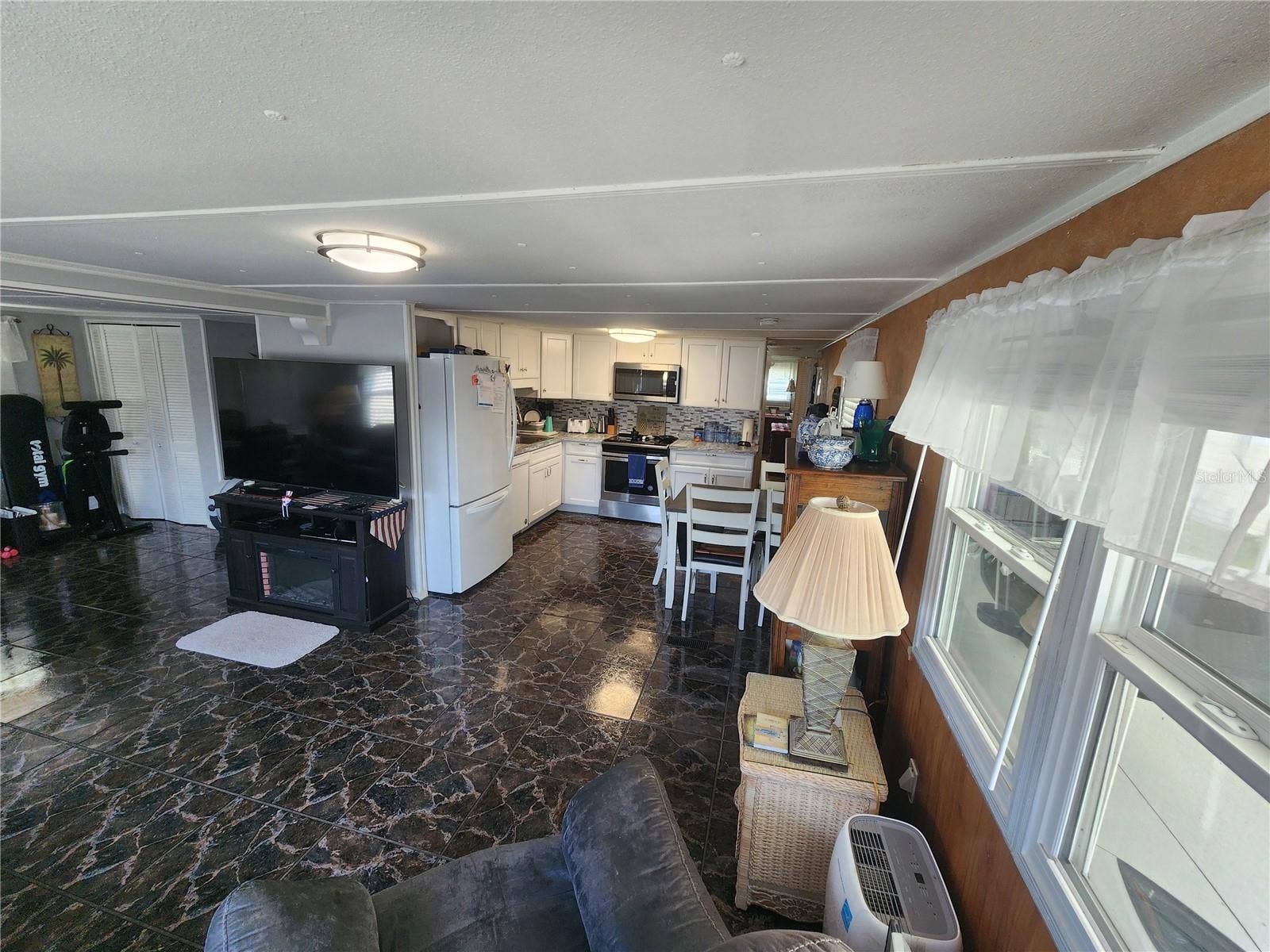 130 CAPRI DRIVE, Palmetto, FL 34221 130 CAPRI DRIVE, Palmetto, FL 34221
