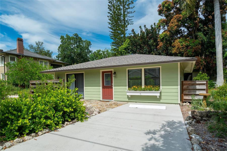 Property photo for 2475 ALAMEDA AVENUE, #B, Sarasota, FL