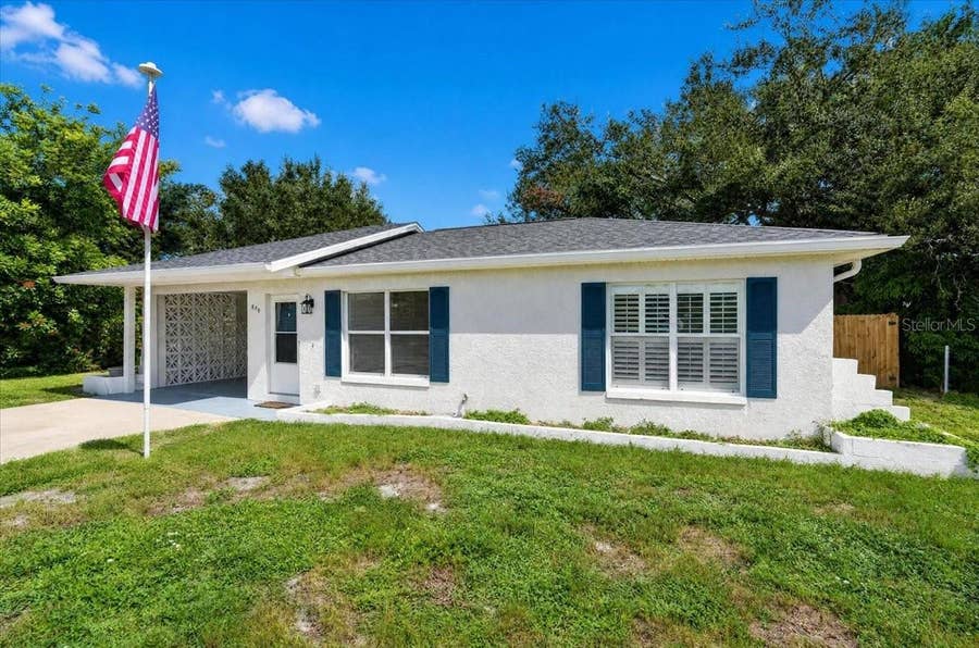 Property photo for 879 E SEMINOLE DRIVE, Venice, FL