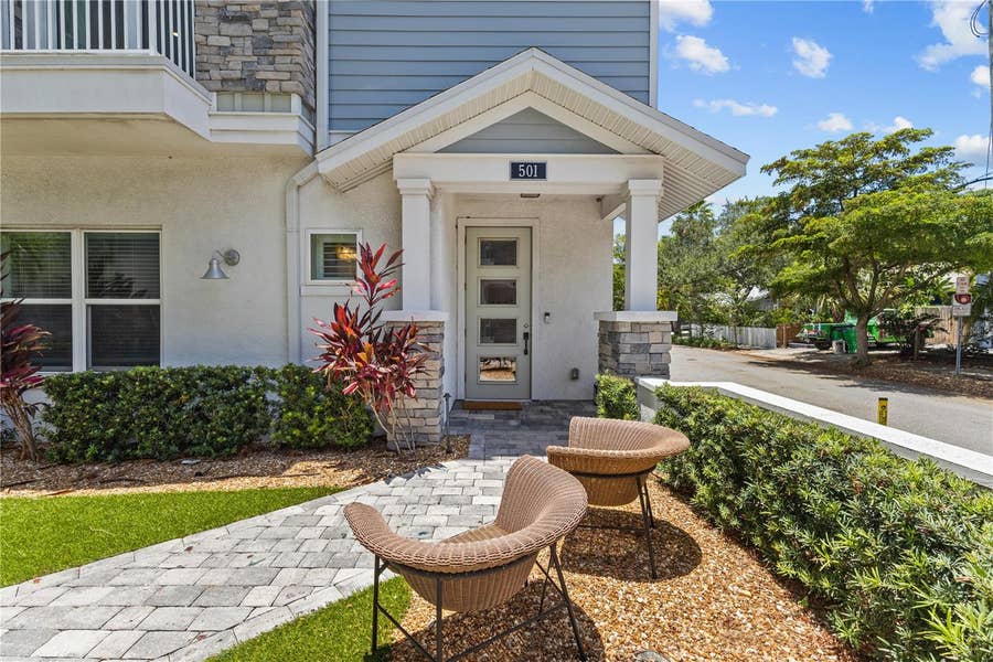 Property photo for 501 LAFAYETTE COURT, Sarasota, FL