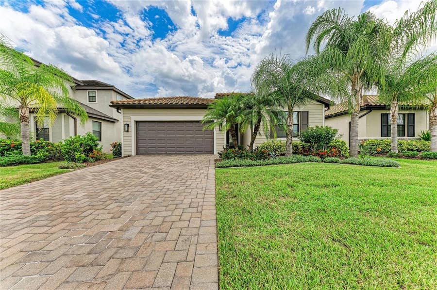 Property photo for 621 FIRE BUSH COURT, Bradenton, FL