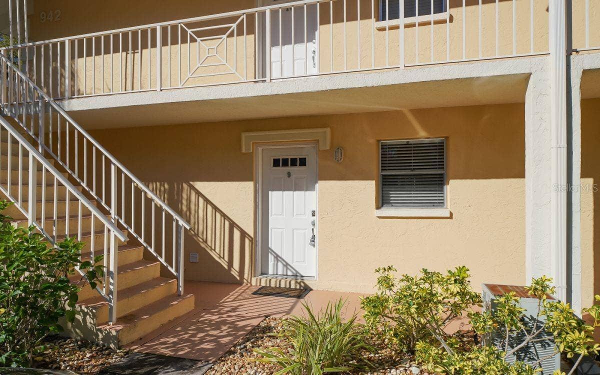 942 LA COSTA CIRCLE, #9, Sarasota, FL 34237 942 LA COSTA CIRCLE, #9, Sarasota, FL 34237