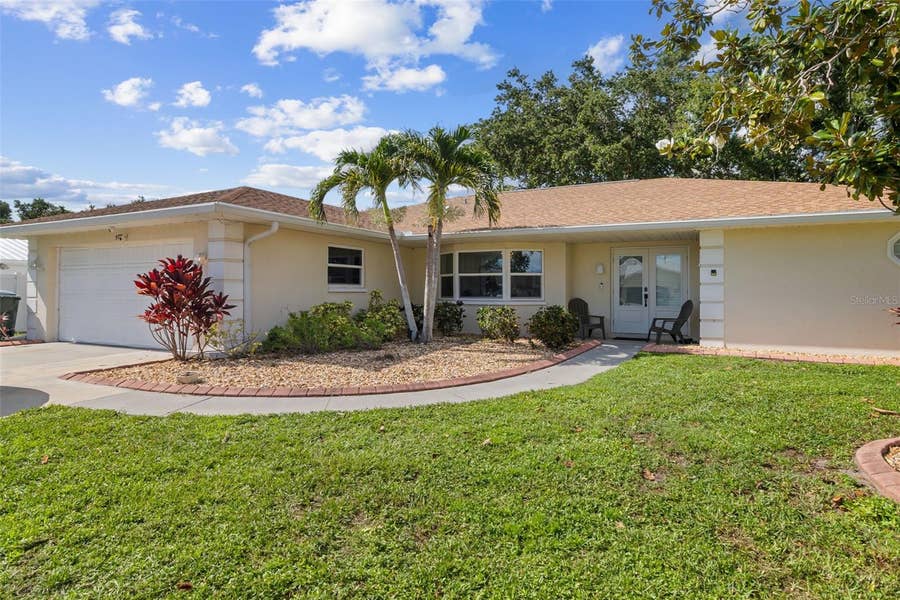 Property photo for 5776 AUGUSTA CIRCLE, Sarasota, FL