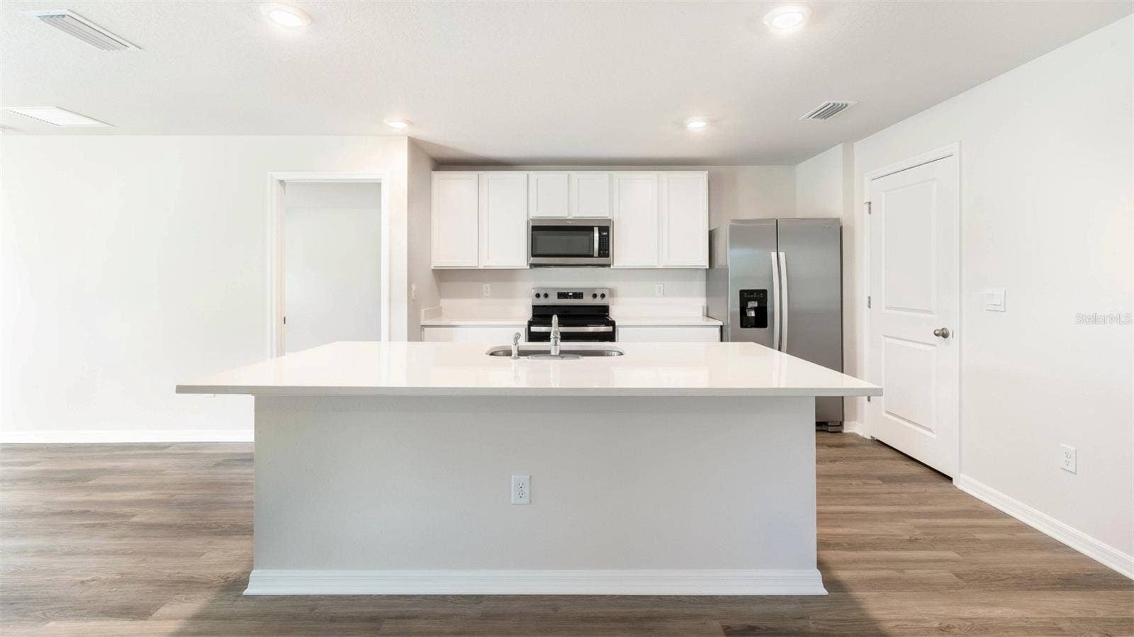 5415 SILVER MOONLIGHT DRIVE, Palmetto, FL 34221 5415 SILVER MOONLIGHT DRIVE, Palmetto, FL 34221